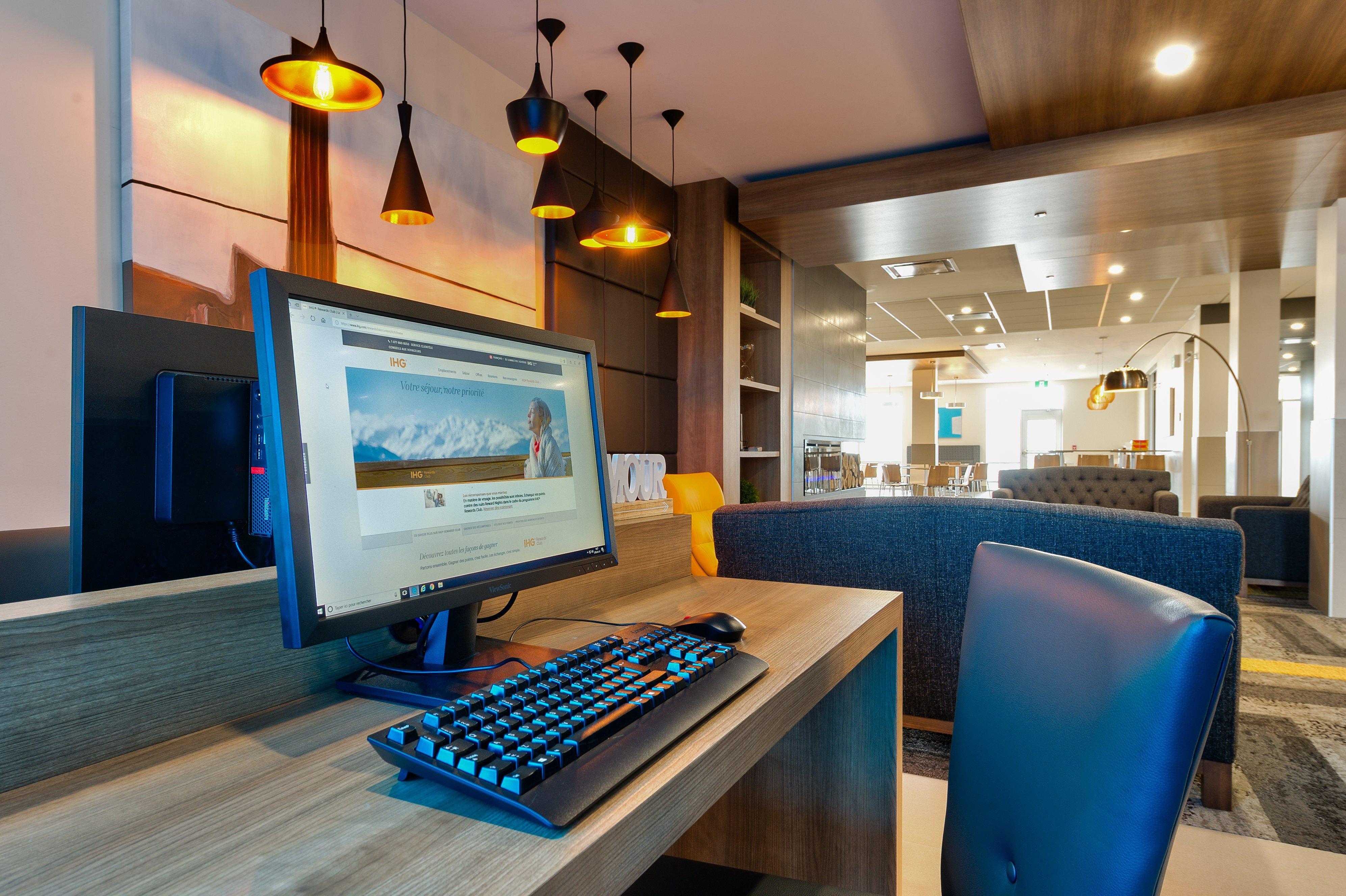 Holiday Inn Express & Suites - Trois Rivieres Ouest By Ihg Bagian luar foto