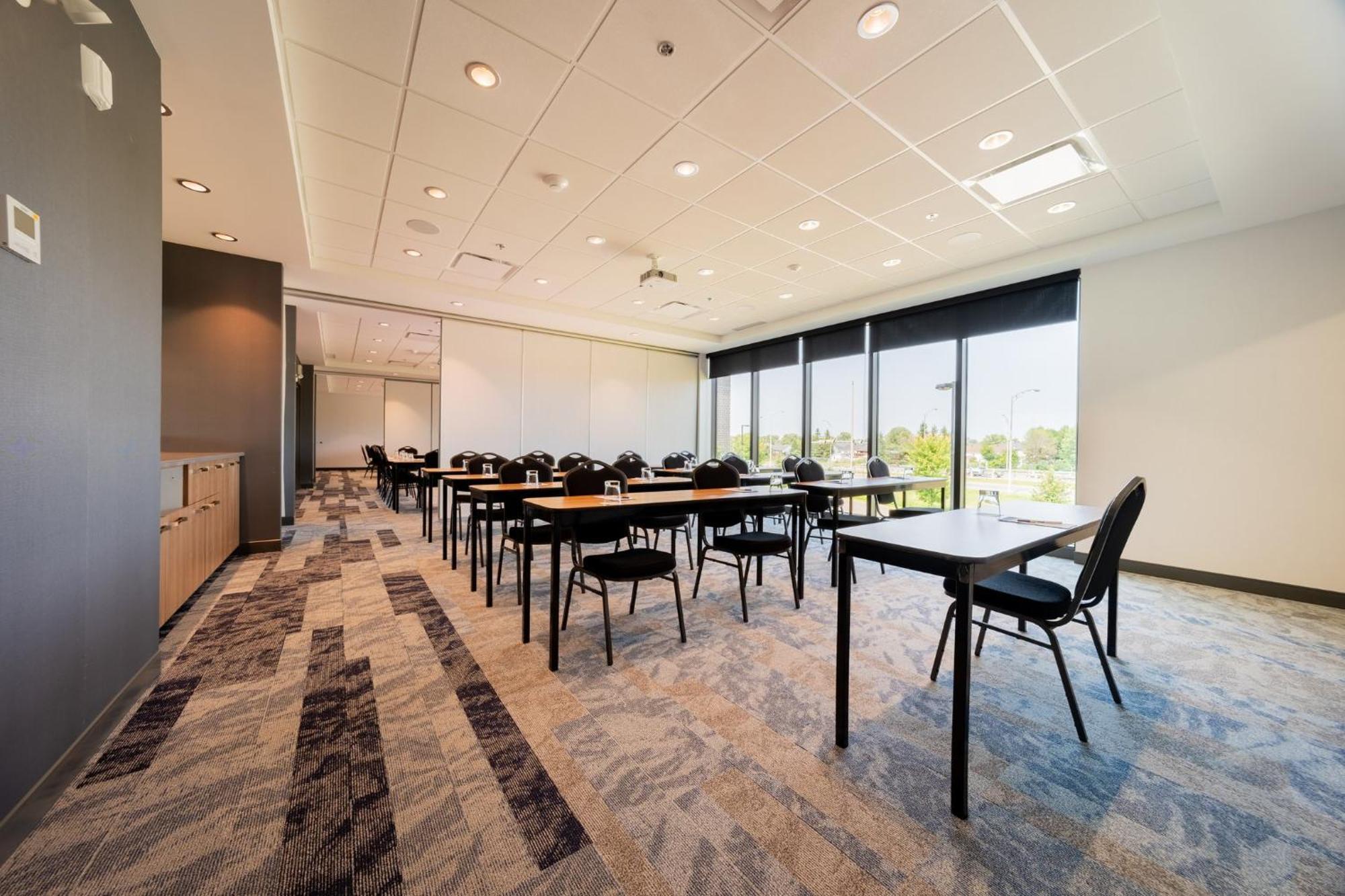 Holiday Inn Express & Suites - Trois Rivieres Ouest By Ihg Bagian luar foto