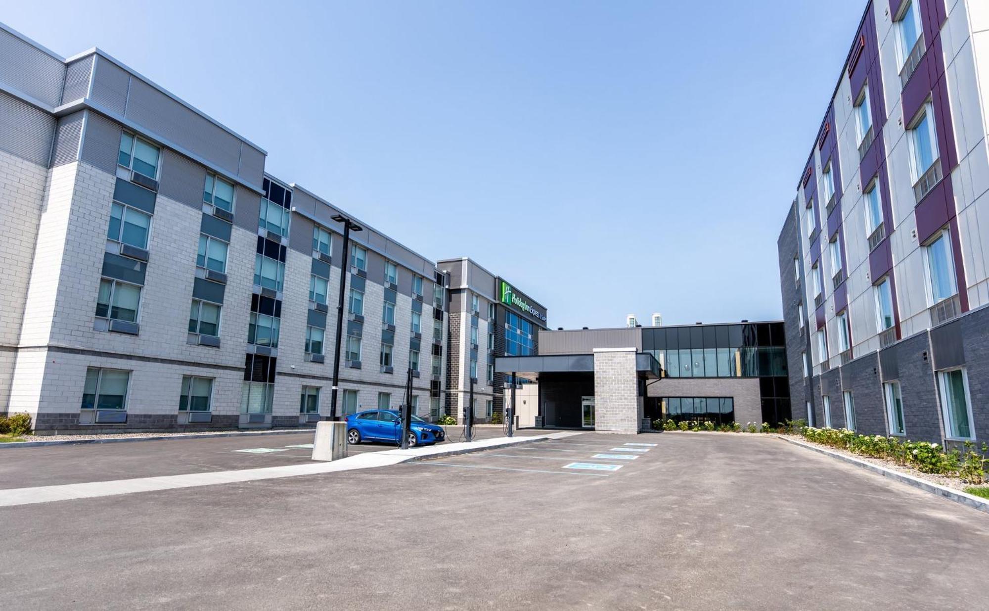 Holiday Inn Express & Suites - Trois Rivieres Ouest By Ihg Bagian luar foto